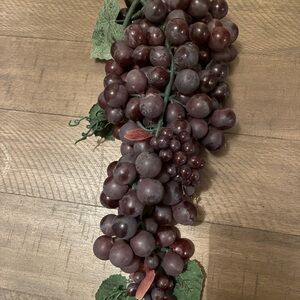 Vintage Collectible Decorative Purple Grapes Cluster 16”